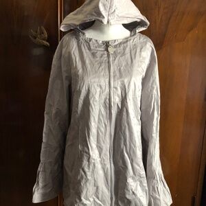 Elie Tahari raincoat